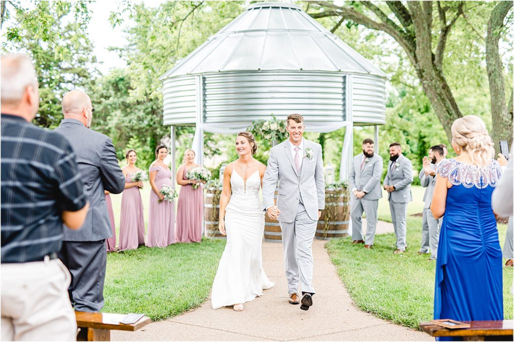 outdoor wedding ceremony at sweet clover farms 